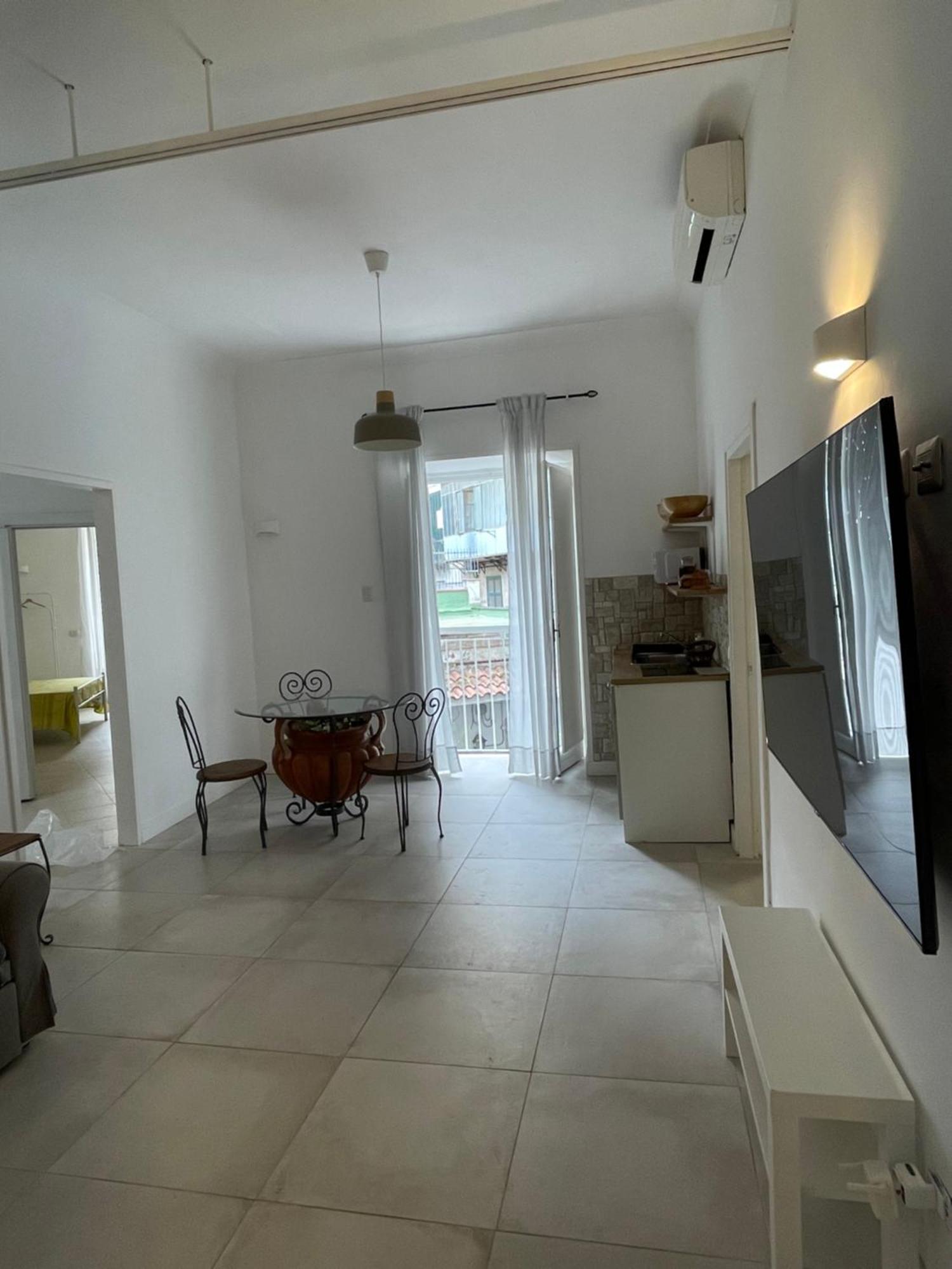 Terrazza Viviani Apartment Napoli Bagian luar foto